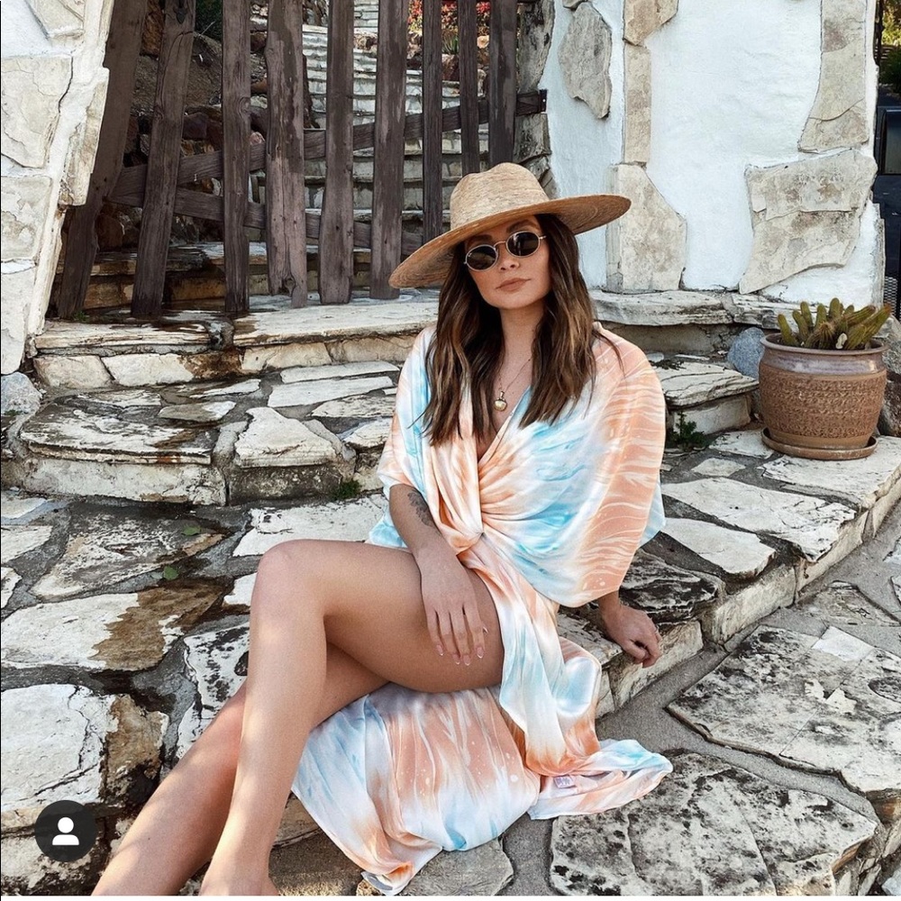 Tropical Cover Up